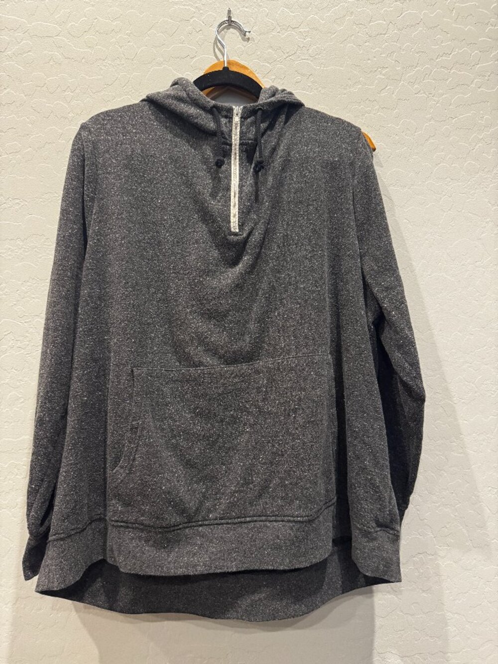 Threads for Thought Gray Half-Zip Hoodie Size 2X